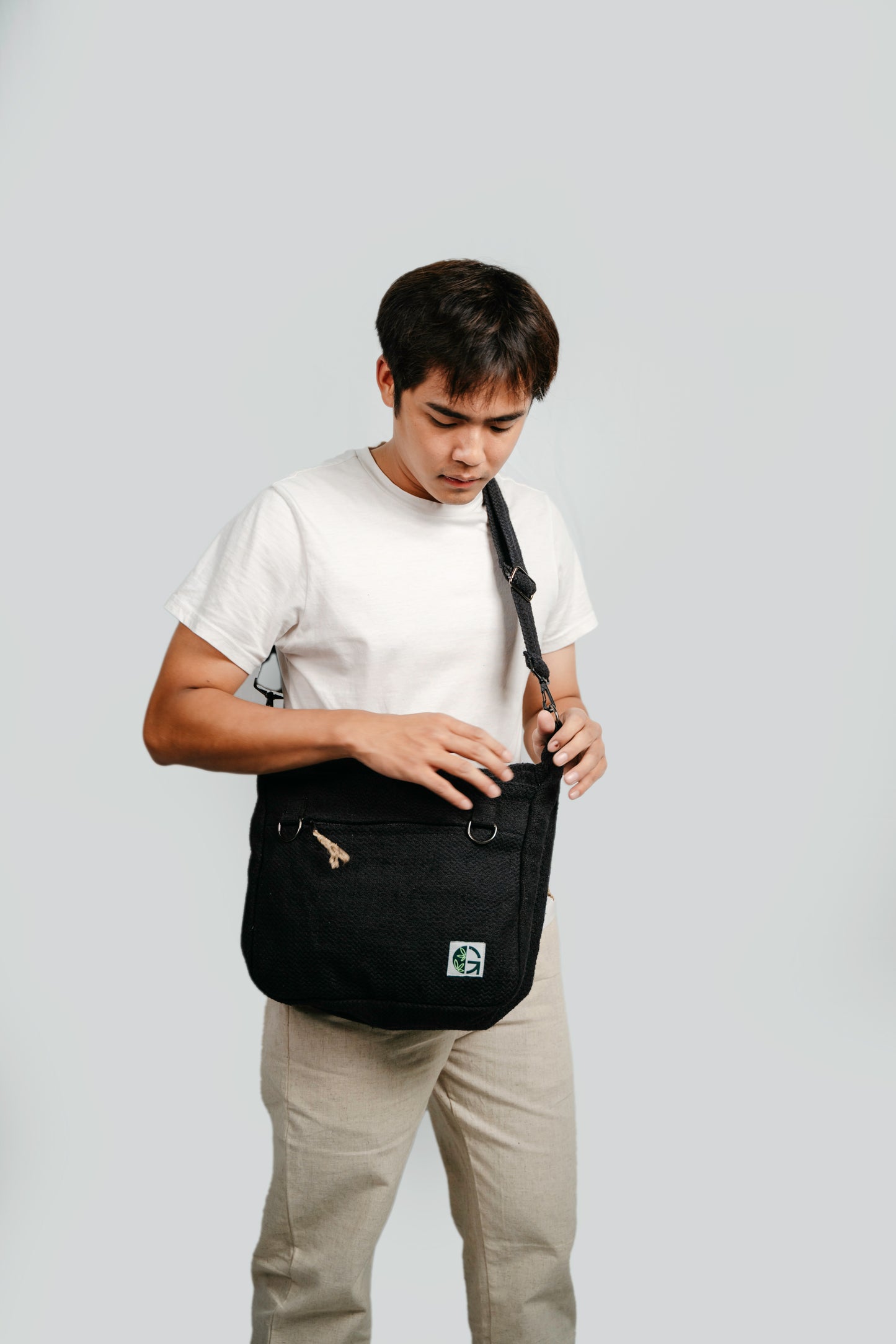 OG Messenger Sling (Black)