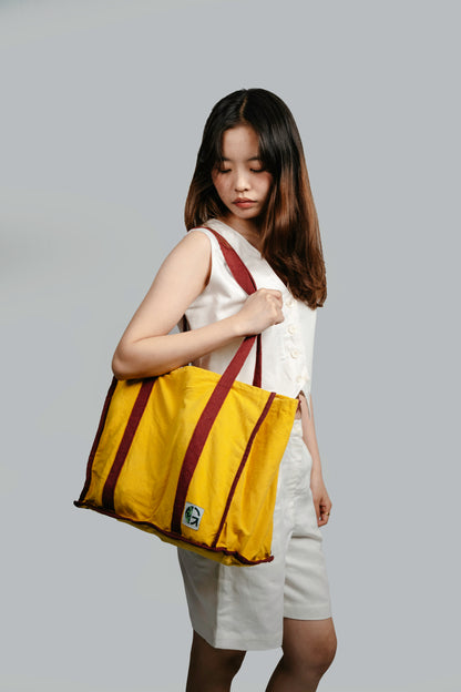 OG BEER BOTTLE TOTE BAG